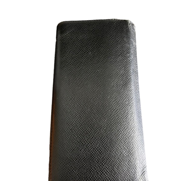 Louis Vuitton Black Taiga Brazza Bifold Long Wallet - Picture 5 of 16